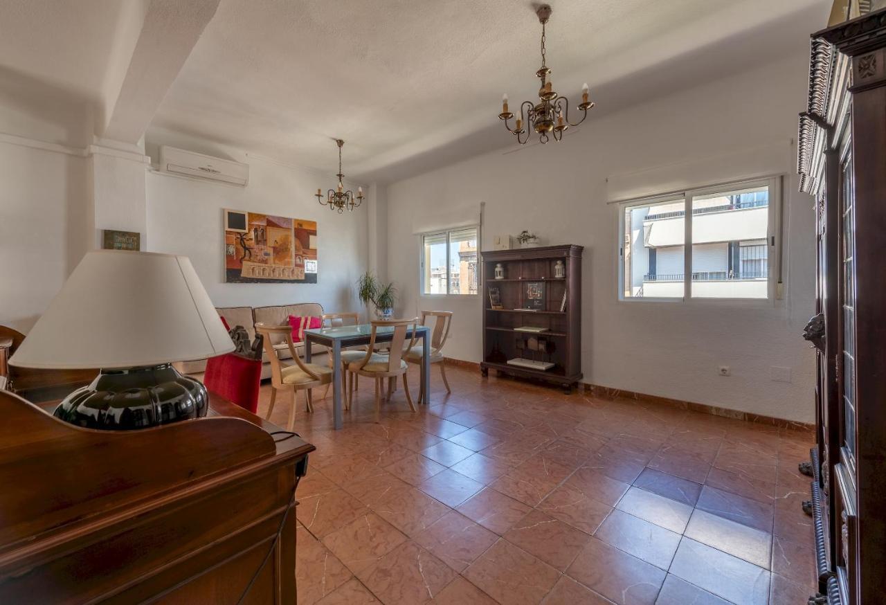 Appartement Wide And Traditional- 2bd 1bth- Gavidia Sevilla